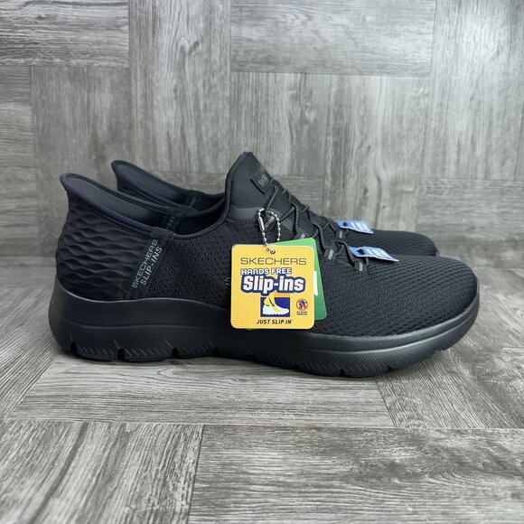 Skechers Summit Women's size 11 Triple Black Hands Free Slip On Shoes - Picture 1 of 8